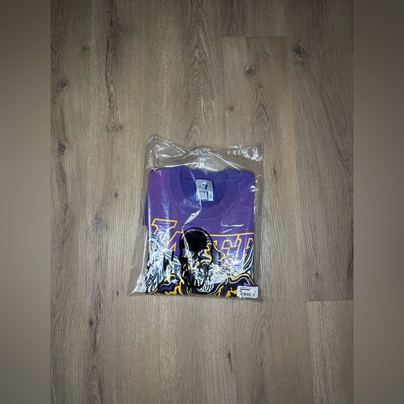 Warren Lotas Los Angeles Angel ‘Purple’ T-Shirt - Picture 7 of 7